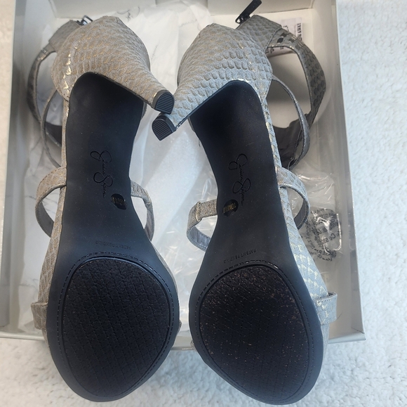 Jessica Simpson Celsus Ankle Cuff Strappy Dress Sandals, Gunmetal Size 10M - Picture 8 of 10